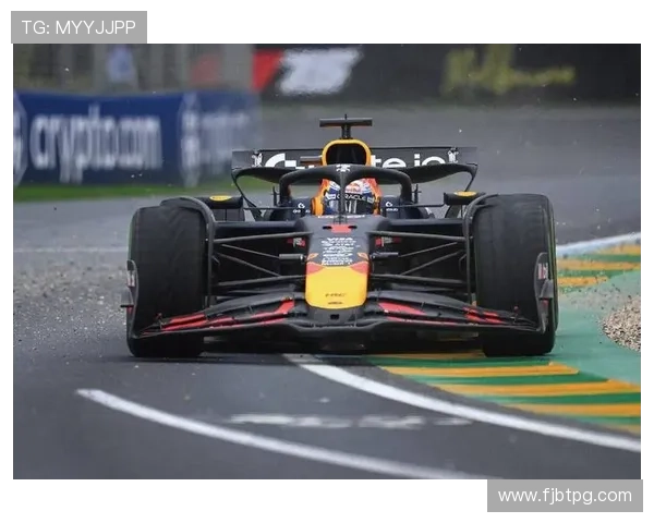 维斯塔潘再度称王红牛车队强势领跑F1新赛季竞争白热化